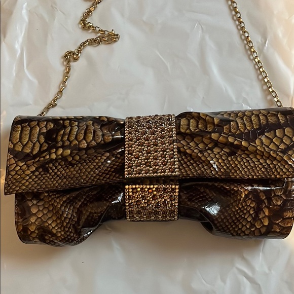 Elegant Brown Snakeskin Clutch with Gold Chain - Picture 1 of 6
